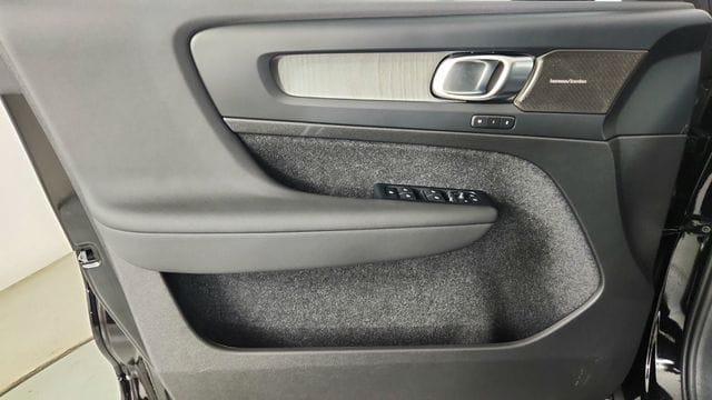 new 2026 Volvo XC40 car, priced at $48,685