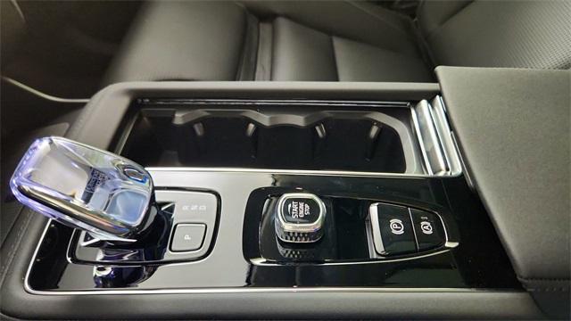 new 2026 Volvo XC90 Plug-In Hybrid car, priced at $85,990