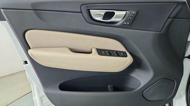 new 2026 Volvo XC60 Plug-In Hybrid car, priced at $69,405