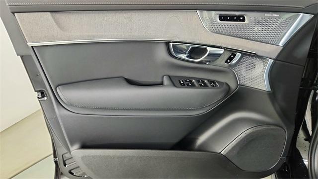 new 2026 Volvo XC90 Plug-In Hybrid car, priced at $92,020