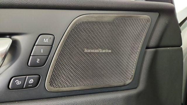 new 2026 Volvo XC60 car, priced at $58,935