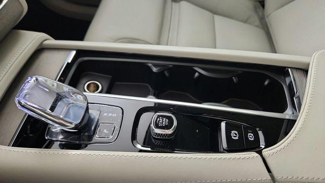 new 2025 Volvo XC90 car, priced at $66,355