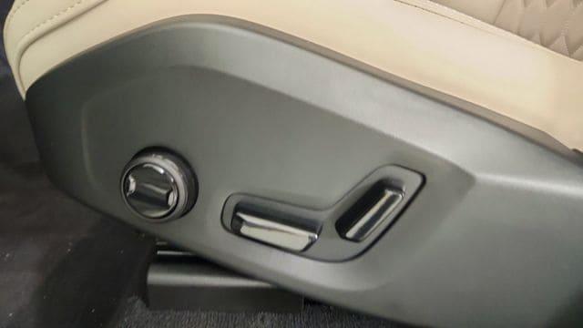 new 2026 Volvo XC60 car, priced at $57,985