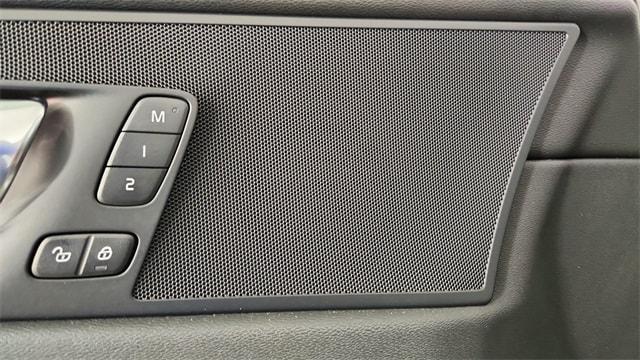 new 2026 Volvo XC60 car, priced at $57,985