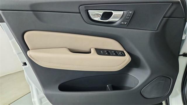 new 2026 Volvo XC60 car, priced at $57,985