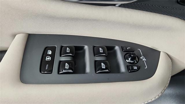 new 2026 Volvo XC90 Plug-In Hybrid car, priced at $81,875