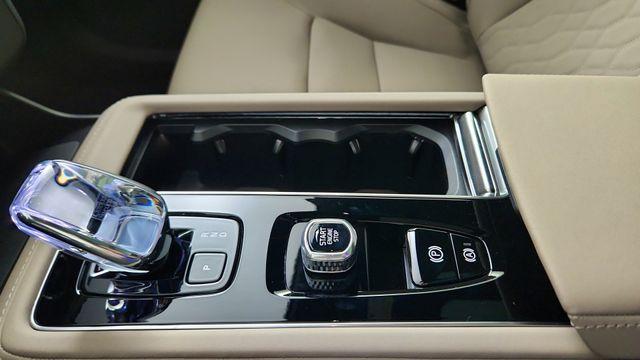 new 2026 Volvo XC90 car, priced at $72,195