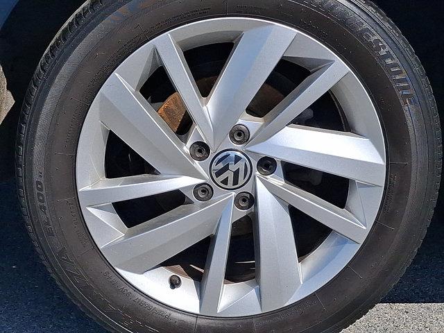 used 2018 Volkswagen Passat car, priced at $10,900