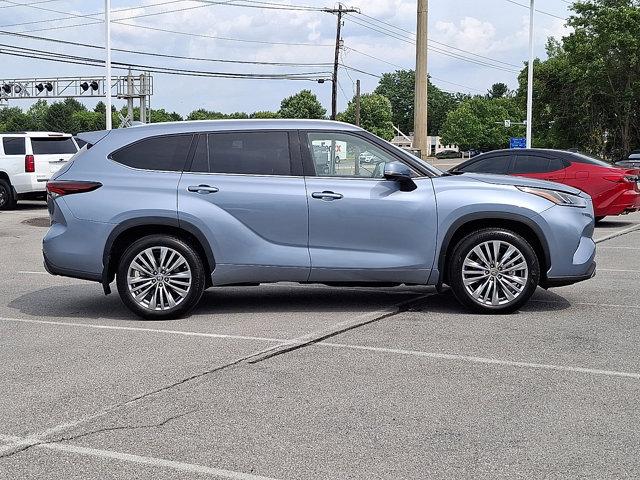 used 2024 Toyota Highlander car, priced at $48,490