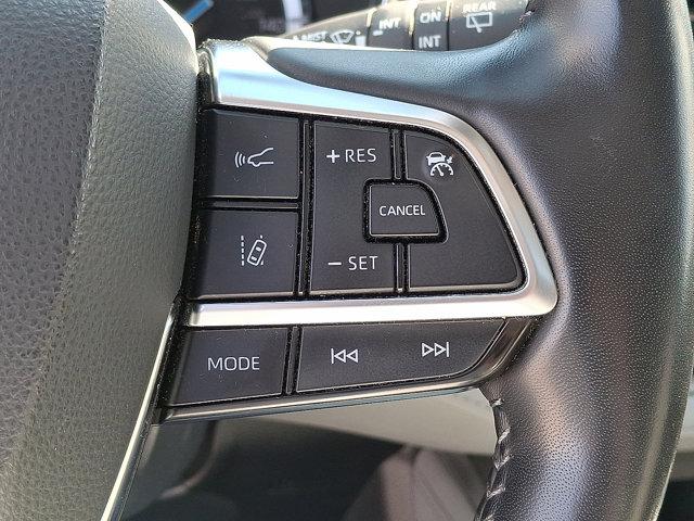 used 2021 Toyota Highlander Hybrid car, priced at $31,990