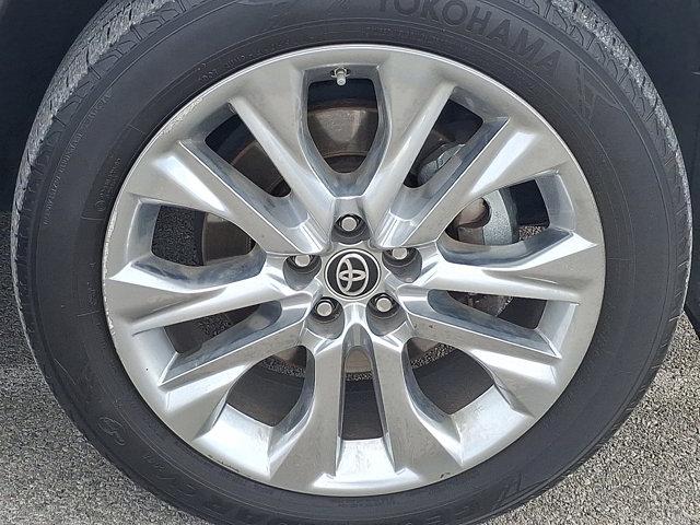 used 2020 Toyota Highlander car, priced at $27,900