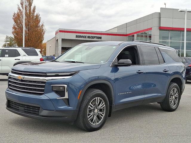 used 2024 Chevrolet Traverse car, priced at $36,500