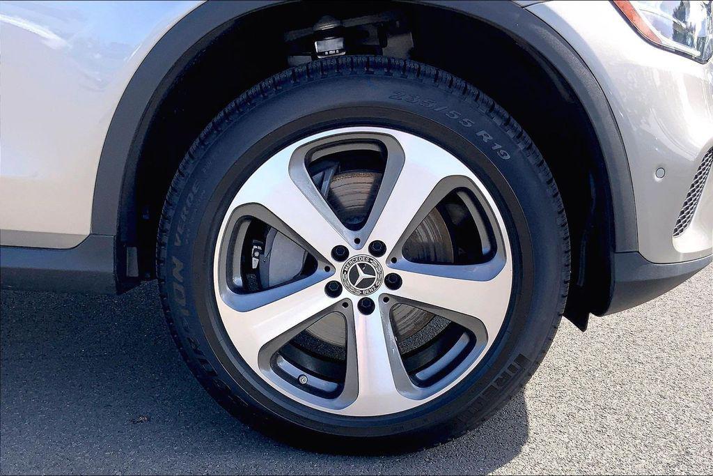 used 2023 Mercedes-Benz GLC 300 car, priced at $39,995