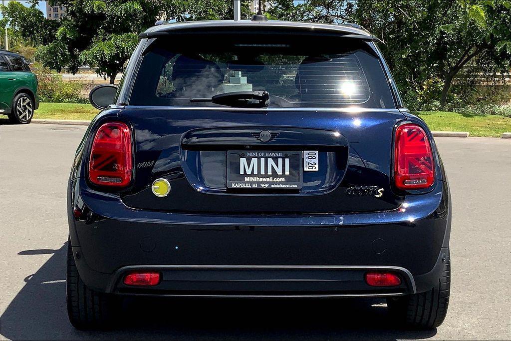 used 2024 MINI Hardtop car, priced at $25,195