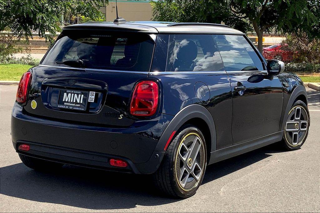 used 2024 MINI Hardtop car, priced at $25,195