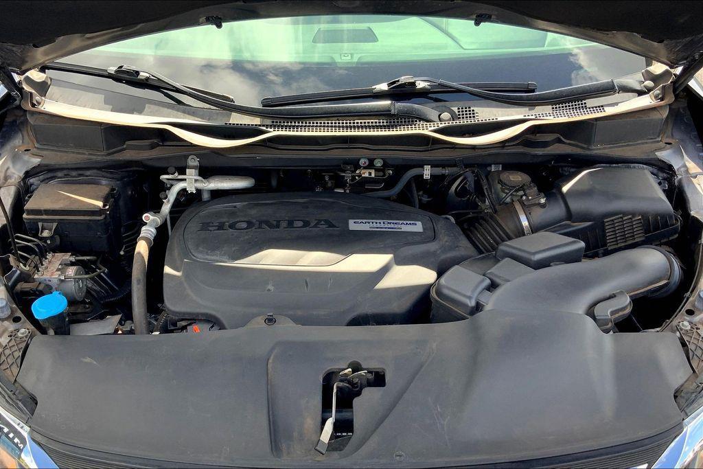 used 2018 Honda Odyssey car, priced at $19,995