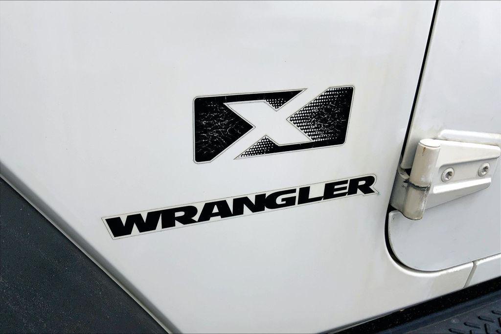 used 2009 Jeep Wrangler car, priced at $14,995