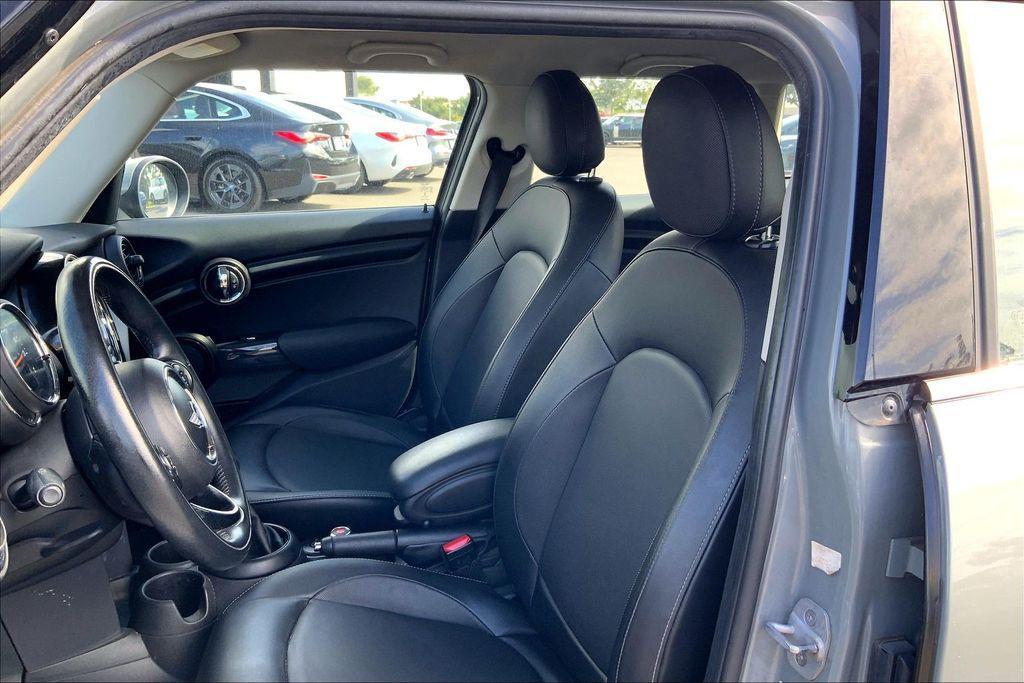 used 2018 MINI Hardtop car, priced at $13,495