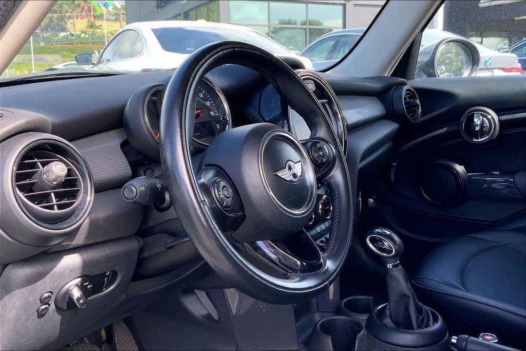 used 2018 MINI Hardtop car, priced at $13,495