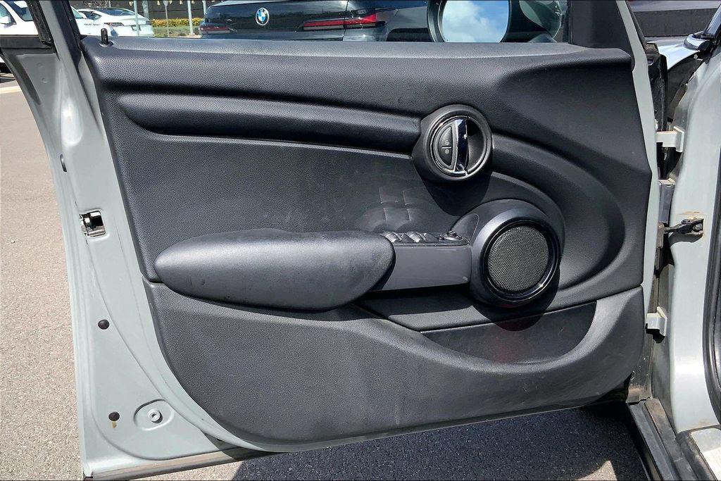 used 2018 MINI Hardtop car, priced at $13,495