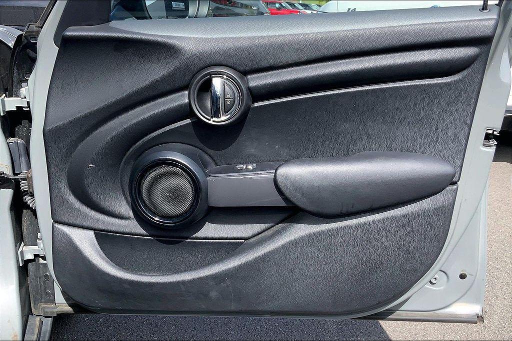 used 2018 MINI Hardtop car, priced at $13,495