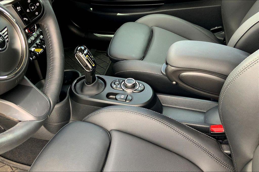 used 2024 MINI Hardtop car, priced at $23,995