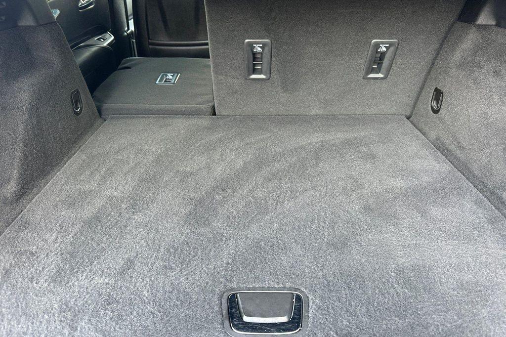 used 2023 Cadillac XT4 car, priced at $23,999