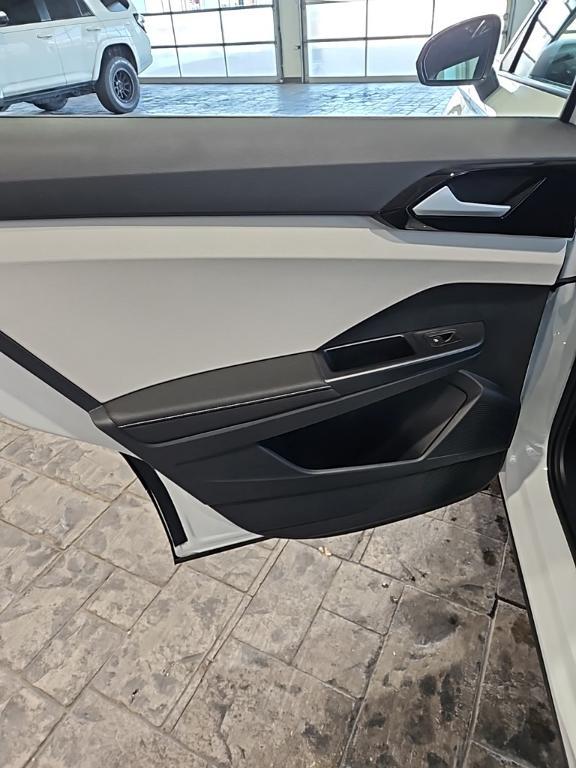 new 2026 Volkswagen Taos car, priced at $29,192