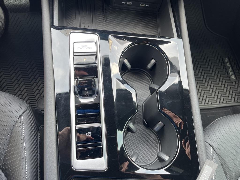 new 2025 Volkswagen Atlas Cross Sport car, priced at $37,421