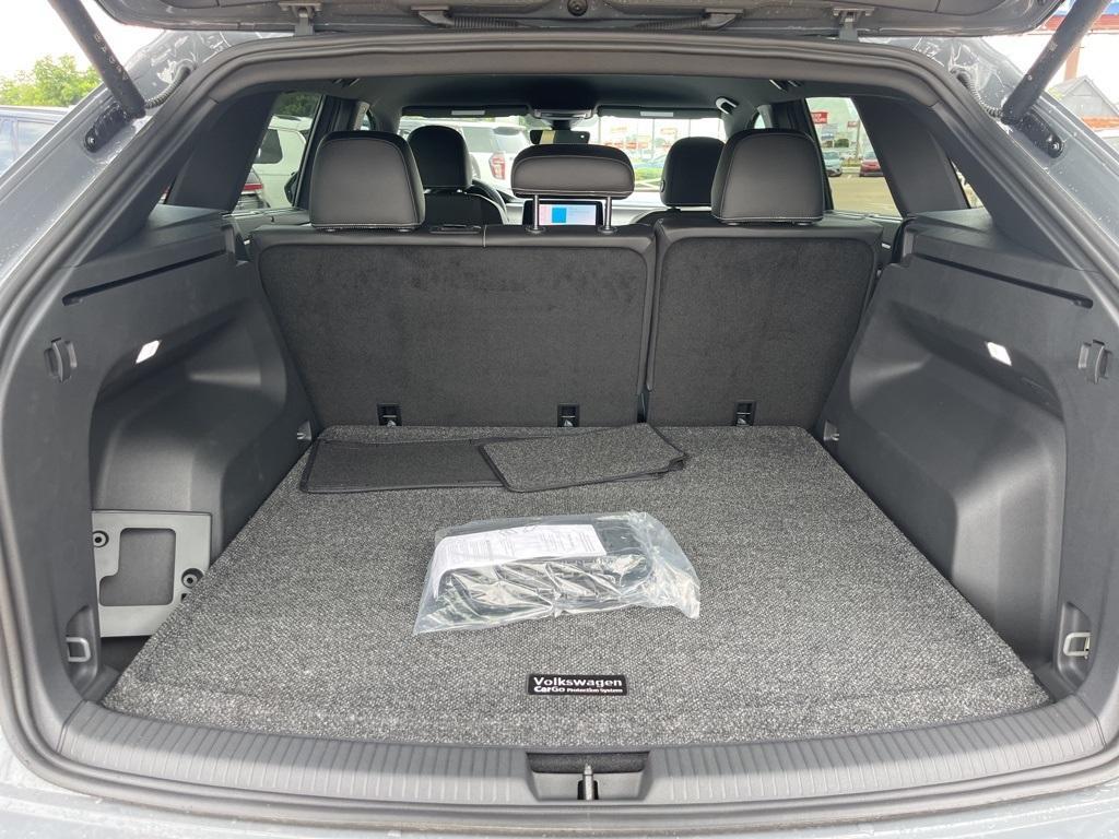 new 2025 Volkswagen Atlas Cross Sport car, priced at $37,421