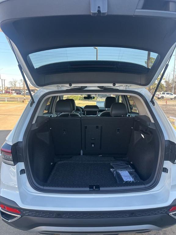 new 2026 Volkswagen Taos car, priced at $29,209