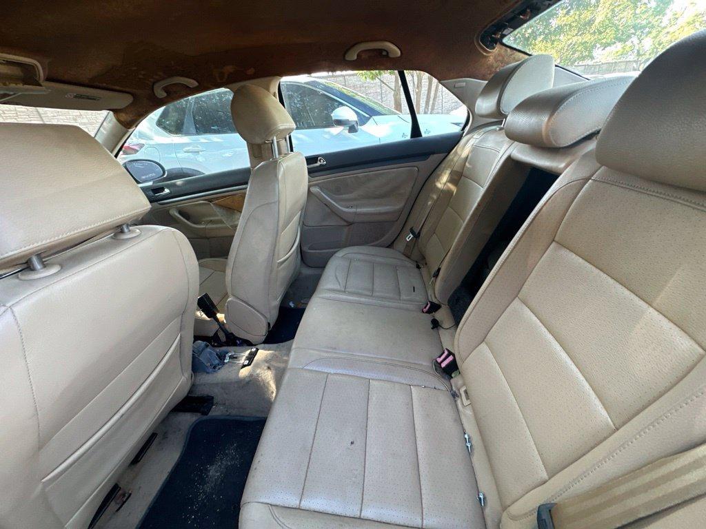used 2005 Volkswagen Jetta car, priced at $2,298