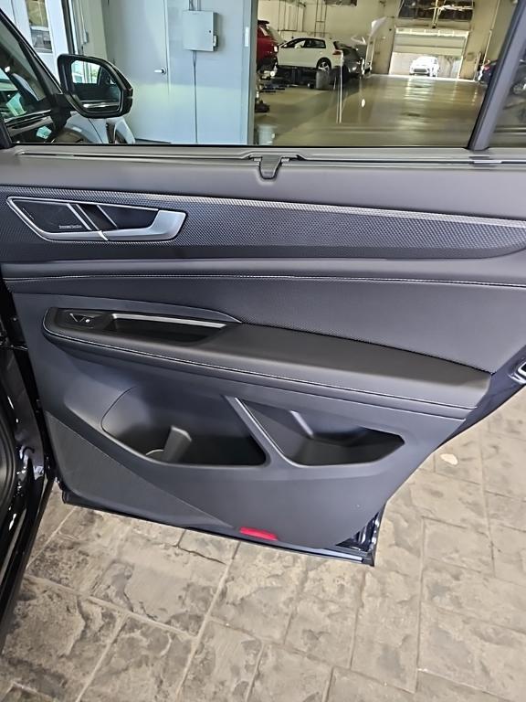 new 2026 Volkswagen Atlas Cross Sport car, priced at $51,969