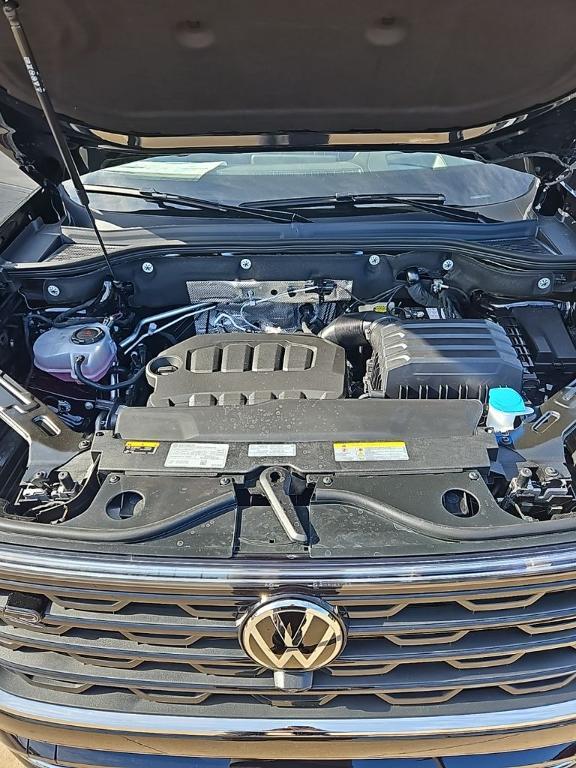 new 2026 Volkswagen Atlas Cross Sport car, priced at $53,220