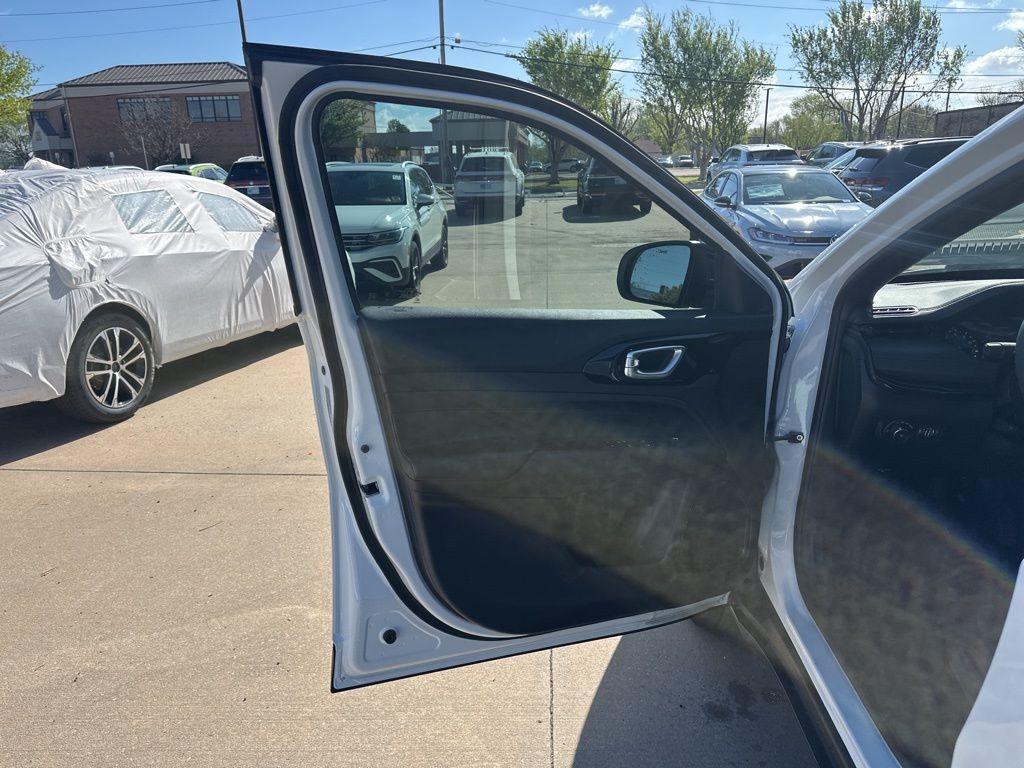 used 2025 Jeep Compass car, priced at $23,093