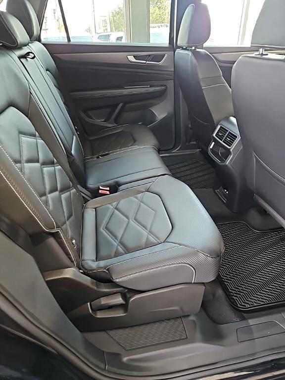 new 2026 Volkswagen Atlas Cross Sport car, priced at $38,768