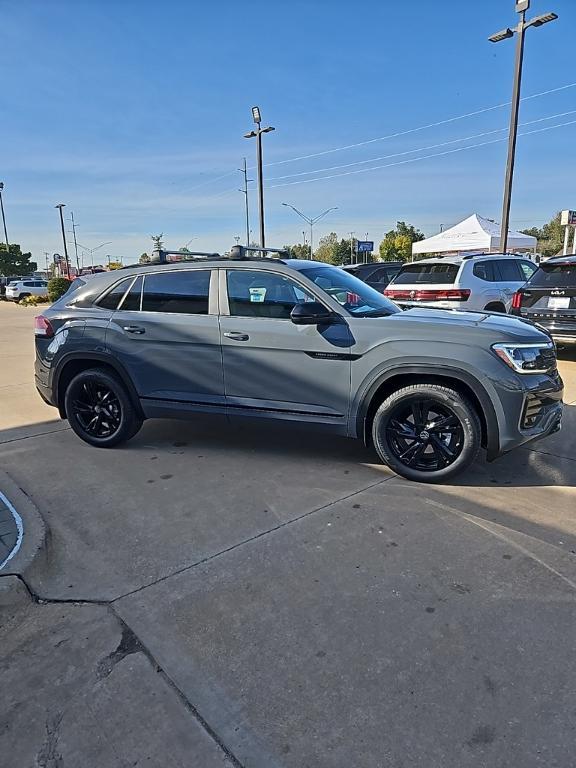 new 2026 Volkswagen Atlas Cross Sport car, priced at $49,620