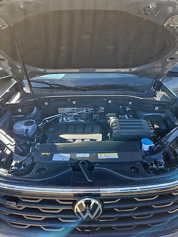 new 2026 Volkswagen Atlas Cross Sport car, priced at $49,620