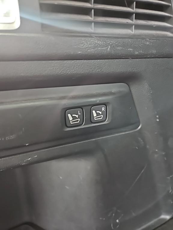 used 2025 Mazda CX-70 car, priced at $27,462