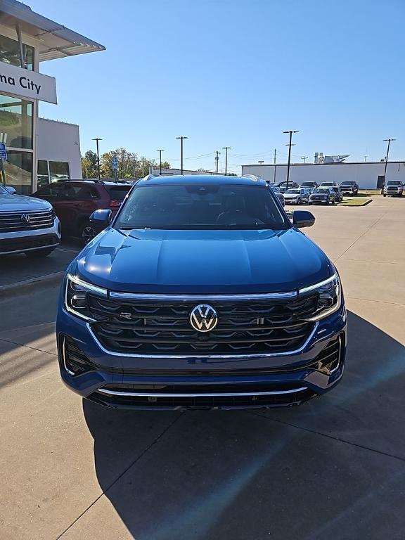 new 2026 Volkswagen Atlas Cross Sport car, priced at $53,254