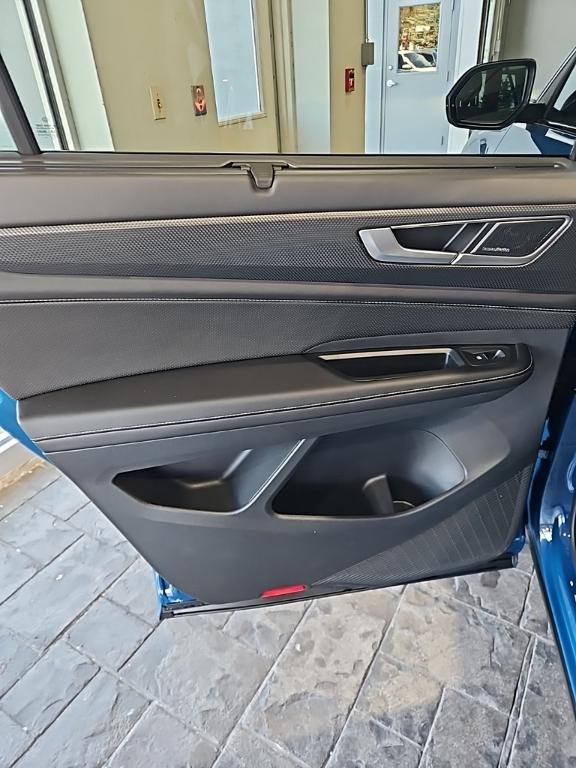 new 2026 Volkswagen Atlas Cross Sport car, priced at $52,117