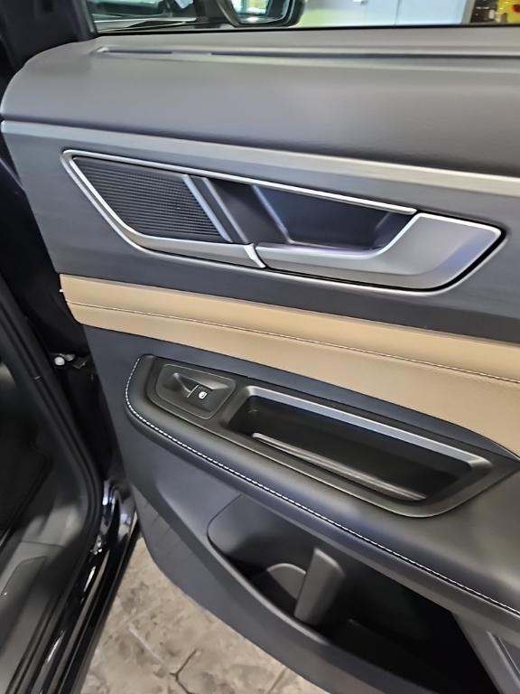 new 2026 Volkswagen Atlas Cross Sport car, priced at $44,984