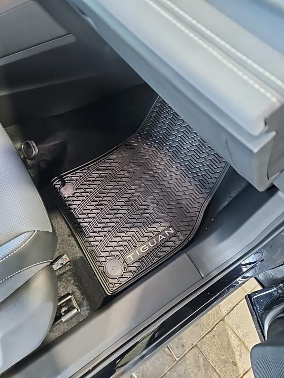 new 2026 Volkswagen Tiguan car, priced at $33,912