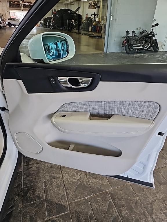 used 2022 Volvo XC60 car, priced at $20,988