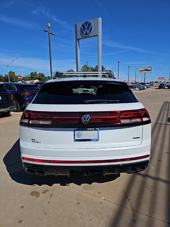 new 2026 Volkswagen Atlas Cross Sport car, priced at $49,620