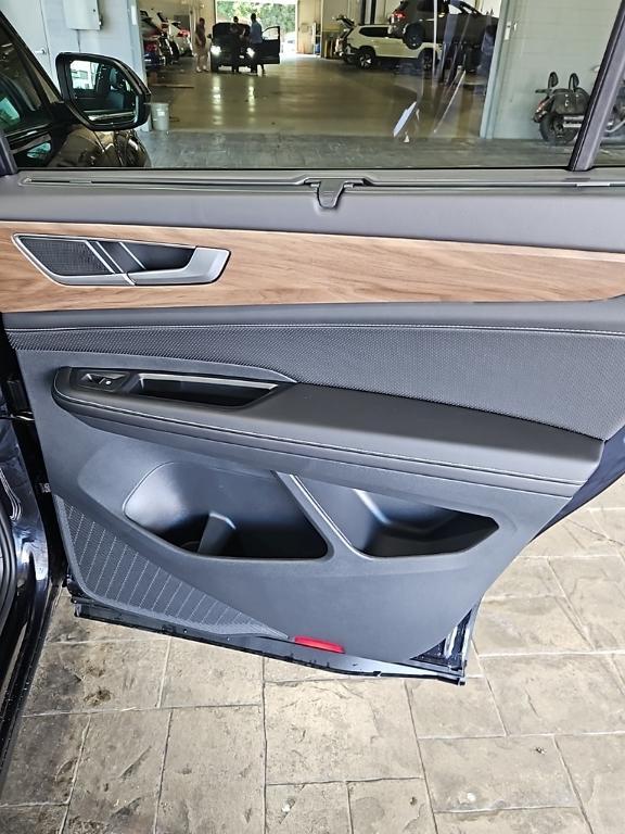 new 2026 Volkswagen Atlas car, priced at $43,478