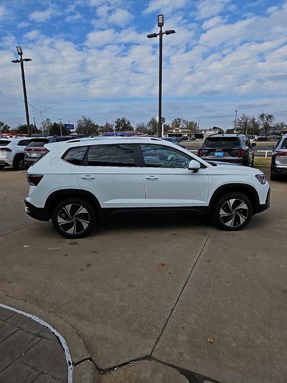 new 2026 Volkswagen Taos car, priced at $31,958