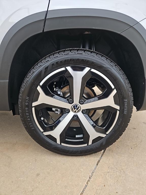 new 2026 Volkswagen Taos car, priced at $37,101