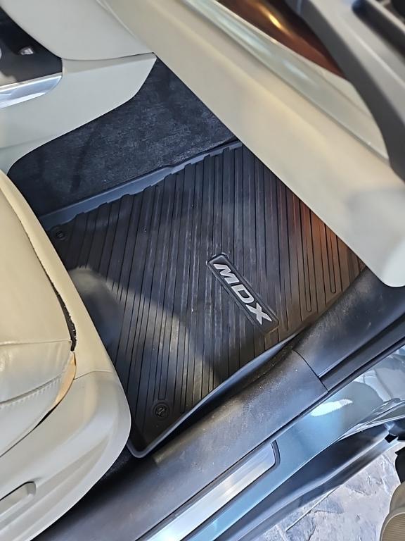 used 2014 Acura MDX car, priced at $11,500