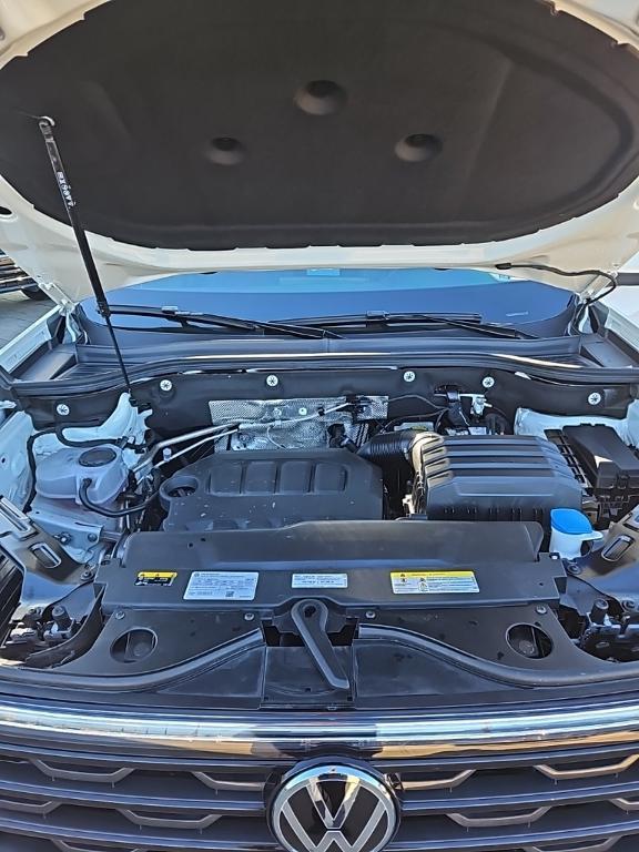 used 2025 Volkswagen Atlas Cross Sport car, priced at $34,000